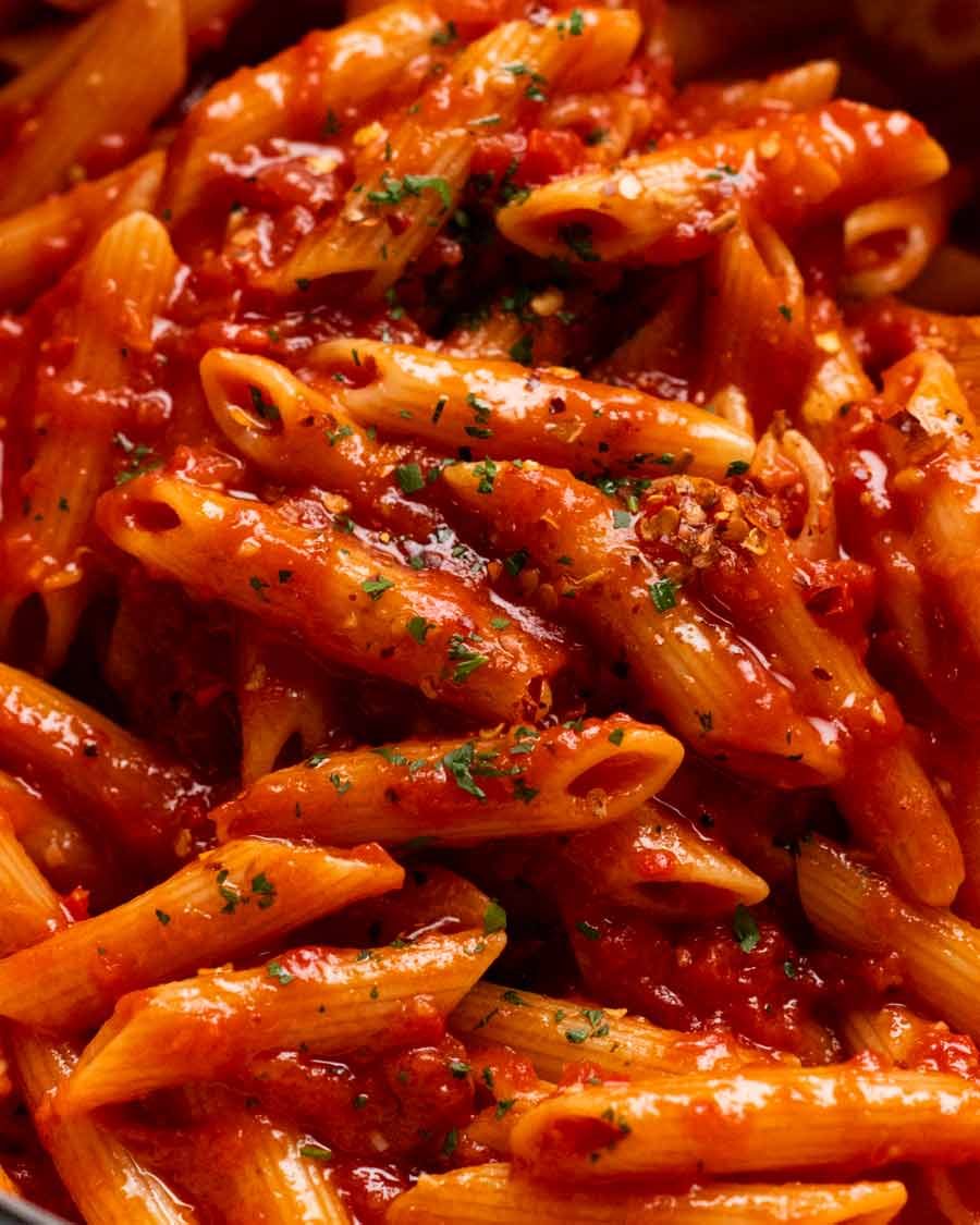 Penne all’Arrabbiata: Spicy Tomato Delight